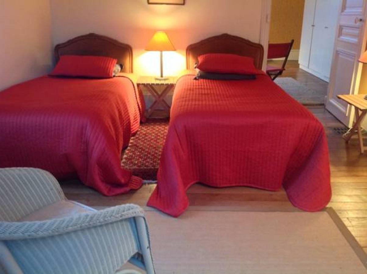 Bed and Breakfast Ferme de Galande Réau Zimmer foto